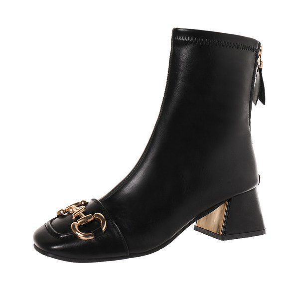 Stiilsed paksu kontsa ja pandlaga saapad naistele