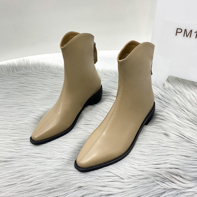 Šiljati model ženskih čizama s patentnim zatvaračem