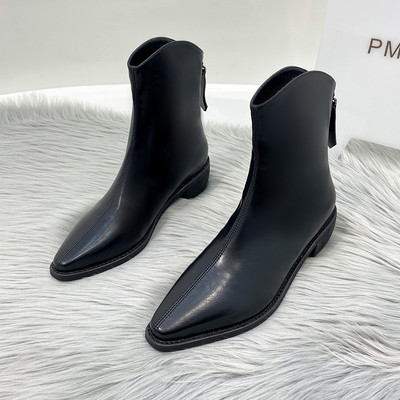 Šiljati model ženskih čizama s patentnim zatvaračem