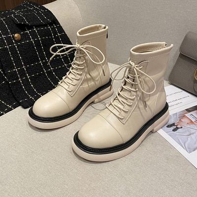 Ležerne ženske čizme s ravnim potplatom i vezicama