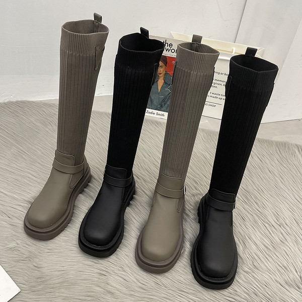 Novi model muških zaobljenih čizama sa kopčom u dvije boje