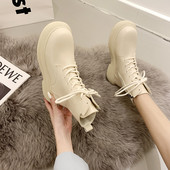 Ležerne čizme s vezicama i patentnim zatvaračem