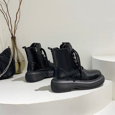 Ležerne čizme s vezicama i patentnim zatvaračem