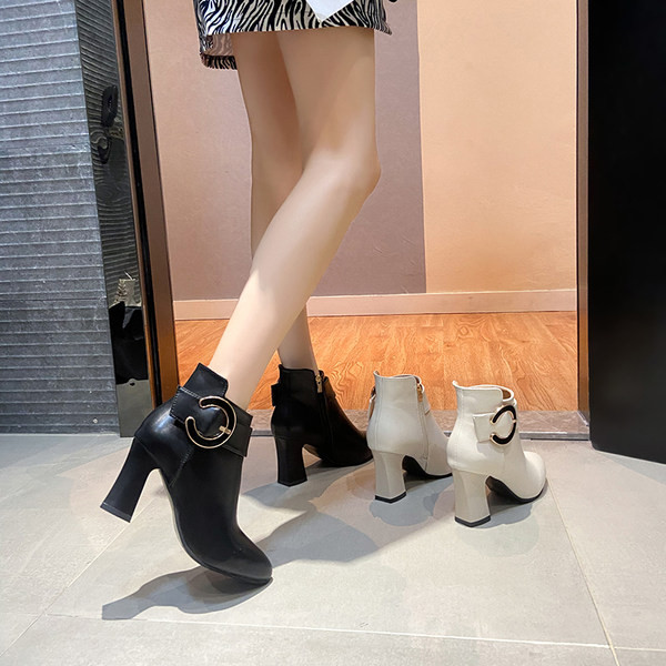 Praegused pandla ja kontsaga ökonahast saapad naistele