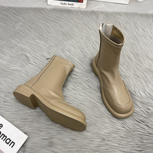 Ležerne ženske okrugle čizme od eko kože