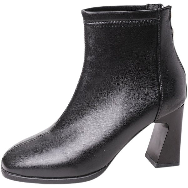 Modern női csizma magas 8 cm sarokkal - műbőr