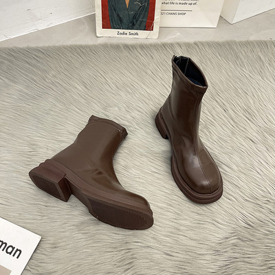 Paprasti moteriški apvalūs dirbtinės odos batai