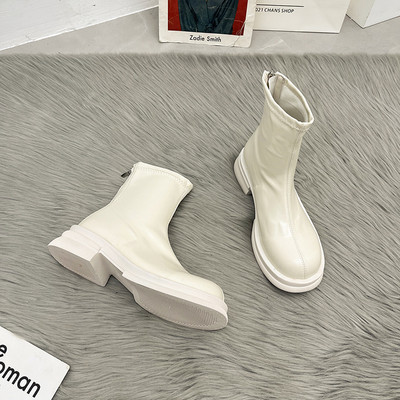 Paprasti moteriški apvalūs dirbtinės odos batai