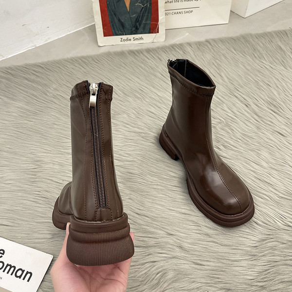 Paprasti moteriški apvalūs dirbtinės odos batai