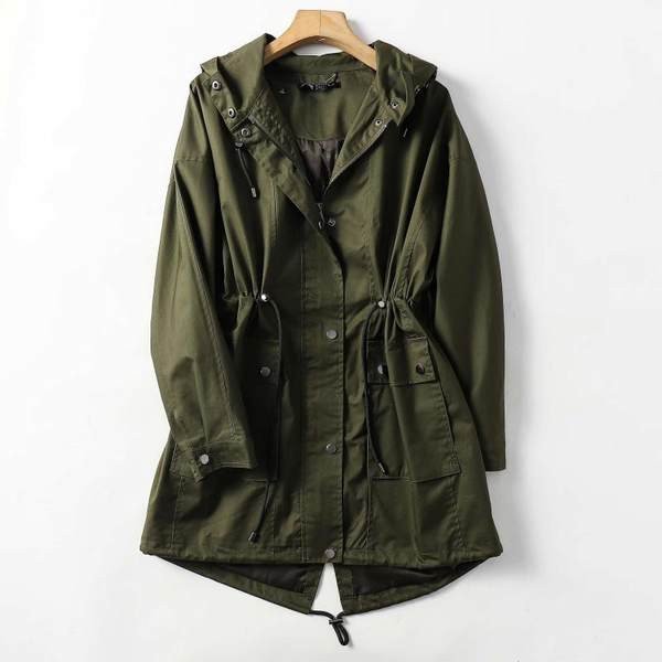 Pikk sügisene parka jope vöökohal lipsudega