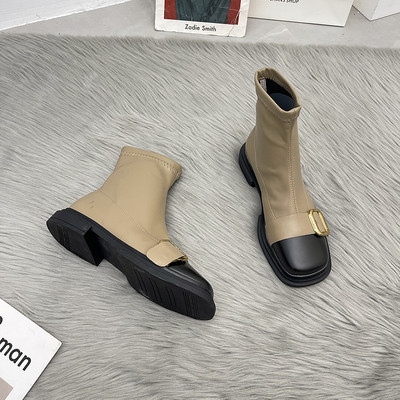 Ghete de dama moderne din piele cu catarama si lant metalic - doua modele