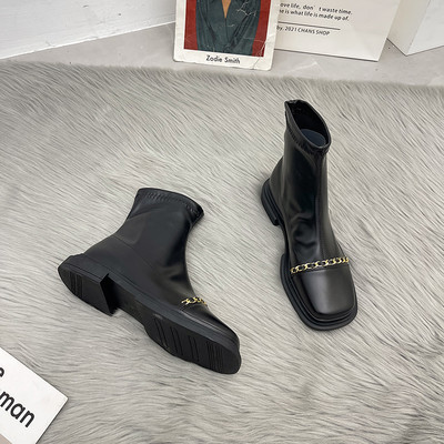 Ghete de dama moderne din piele cu catarama si lant metalic - doua modele