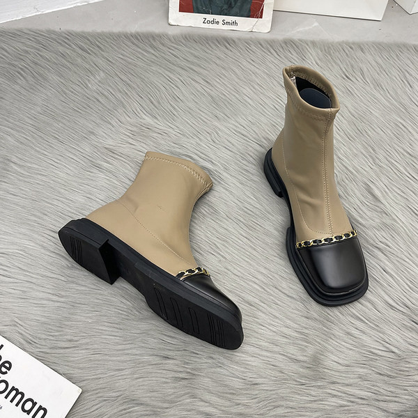 Ghete de dama moderne din piele cu catarama si lant metalic - doua modele