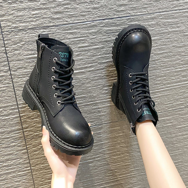 Ležerne ženske čizme s vezicama i grubim potplatom