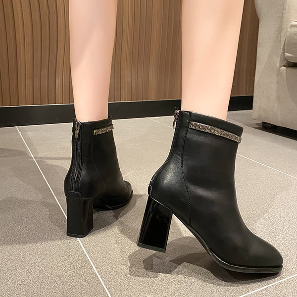 Cizme de dama stilate din piele ecologica cu pietre decorative