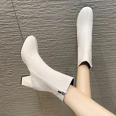 Дамски лачени обувки с 7см дебел ток