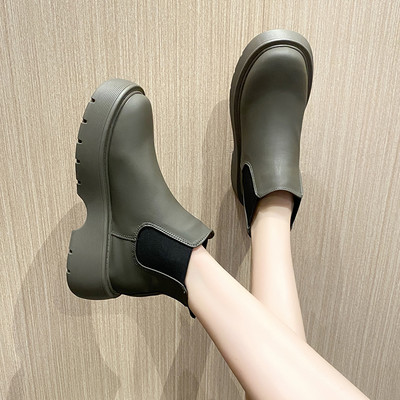 Naiste saapad tavaline mudel lameda tallaga