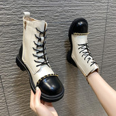 Moderne ženske čizme od eko kože sa metalnim lancem i patentnim zatvaračem