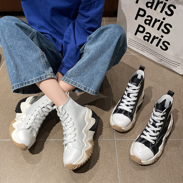 Ženske casual čizme s vezicama i aplikacijama