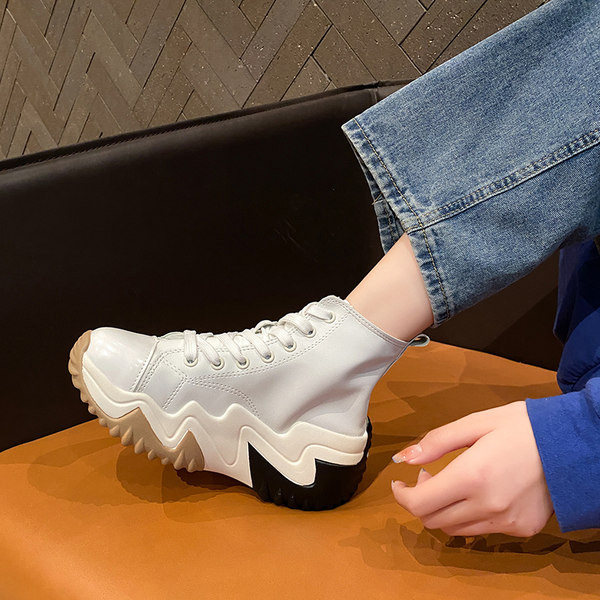 Ženske casual čizme s vezicama i aplikacijama