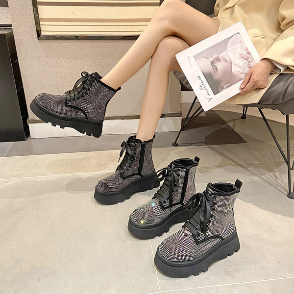 Modern csizma öko velúrból, díszkövekkel