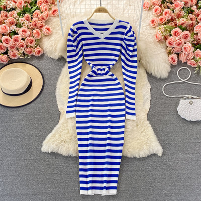 Naiste pikk velvetist kleit spits kaelusega