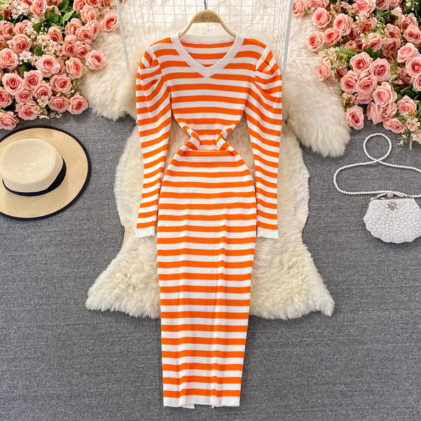 Naiste pikk velvetist kleit spits kaelusega