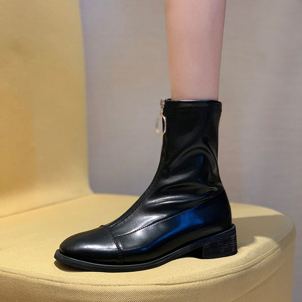 Női alkalmi csizma alacsony szögletes sarokkal - eko bőr