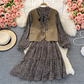 Naiste kleit paela ja pikkade varrukatega - kahte värvi