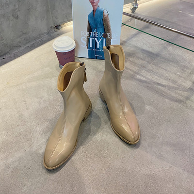 Naiste terava otsaga saapad kolmes värvitoonis