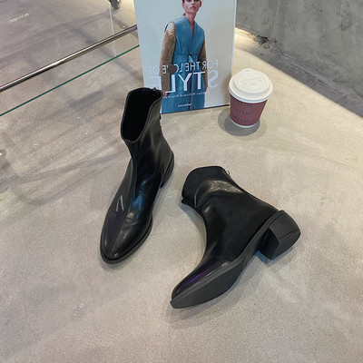 Naiste terava otsaga saapad kolmes värvitoonis