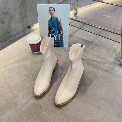 Naiste terava otsaga saapad kolmes värvitoonis