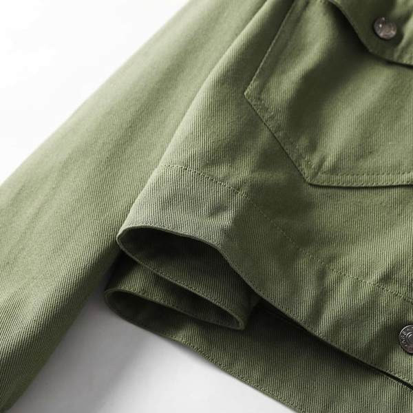 Lühike nööpide ja kapuutsiga kevad-sügisjope