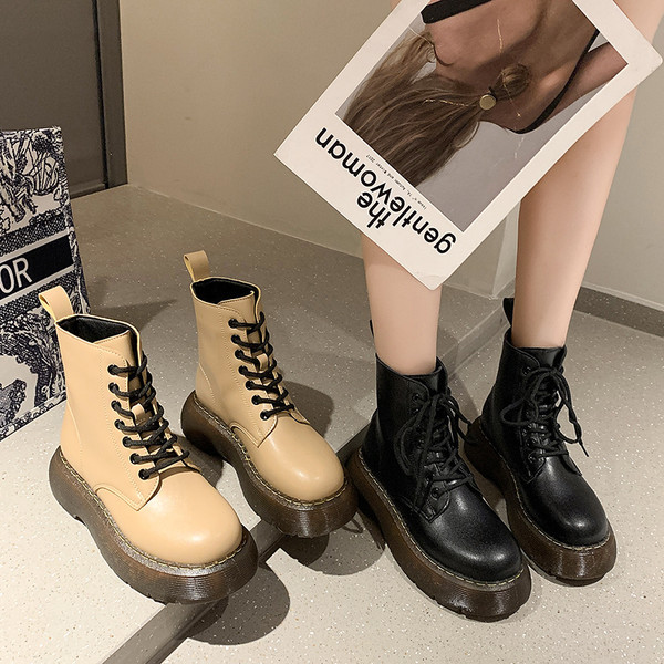 Ženske ležerne kožne čizme s vezicama i grubim potplatom