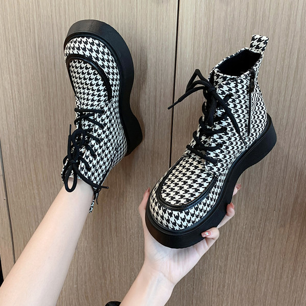 Új modell női alkalmi csizmák fűzős - két színben