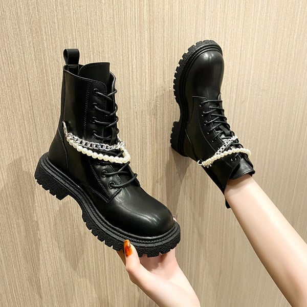 Naiste vabaajasaapad pärlketiga - musta värvi