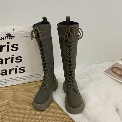 Moteriški batai su raišteliais žalios ir juodos spalvos