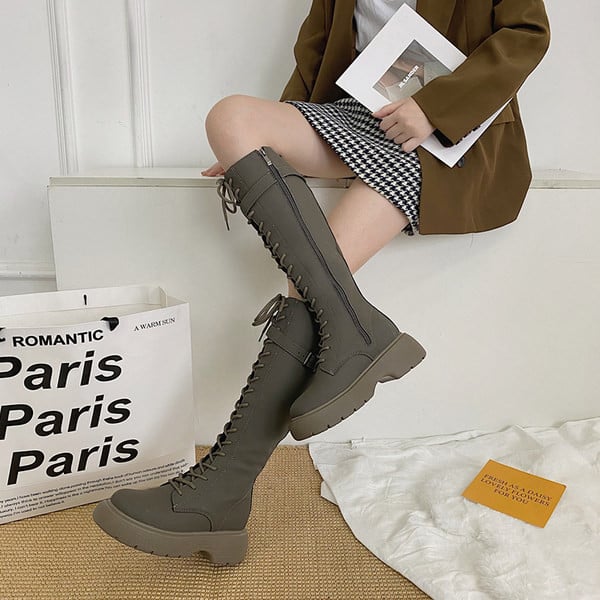 Moteriški batai su raišteliais žalios ir juodos spalvos