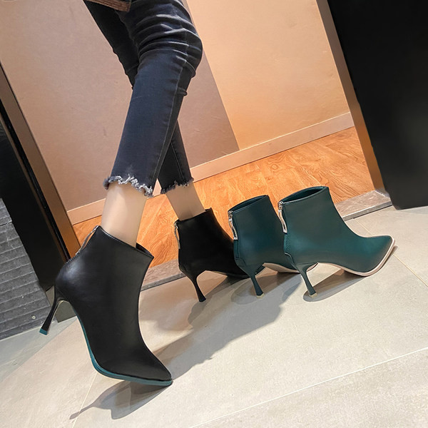 Model ženskih kožnih čizama na špic sa tankom petom od 8 cm