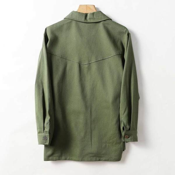 Sügisjope tüüpi taskutega jakk