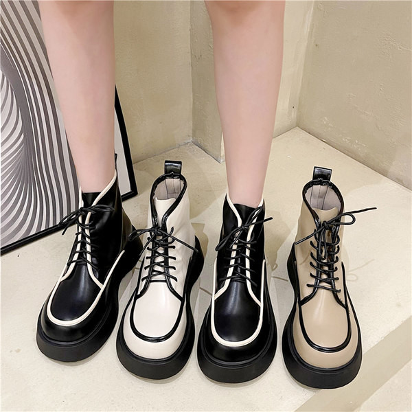 Aktuelne ženske kožne čizme sa vezicama