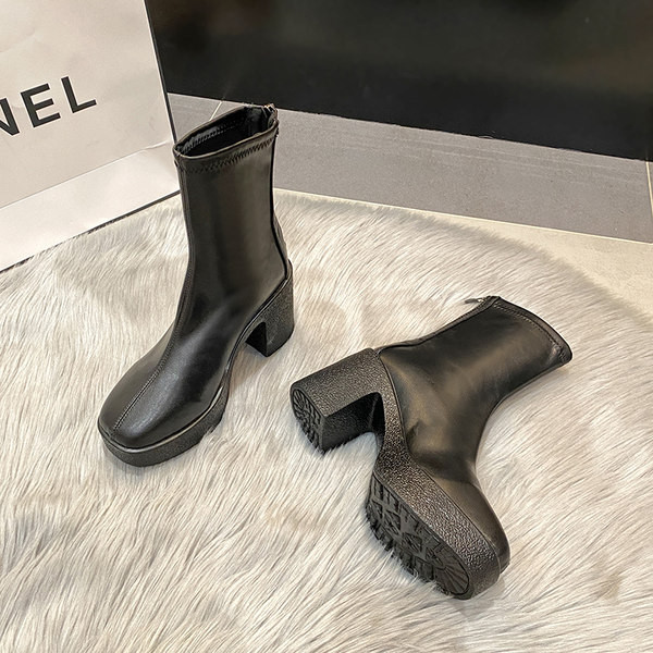 Moderne čizme od eko kože na petu 8 cm