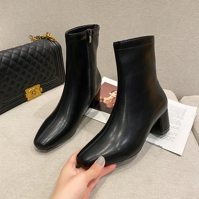 Elegantne čizme od eko kože s patentnim zatvaračem i petom od 5,5 cm