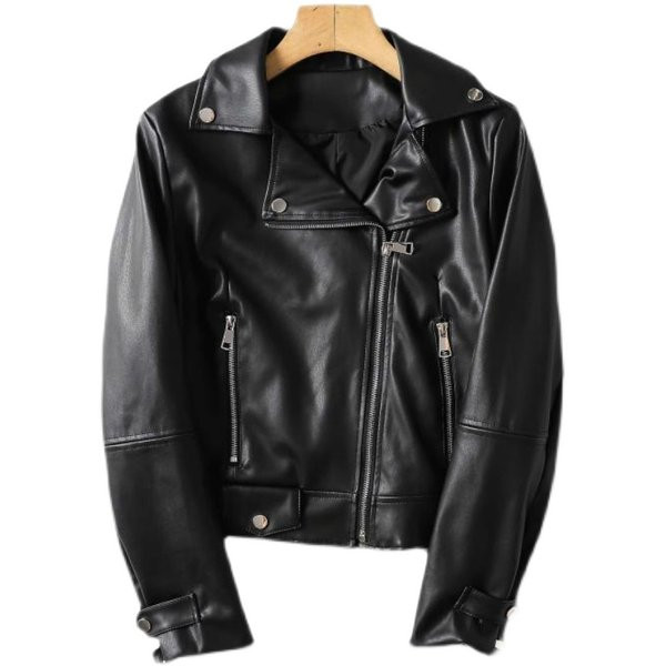 Moodne lukkude ja taskutega nahktagi