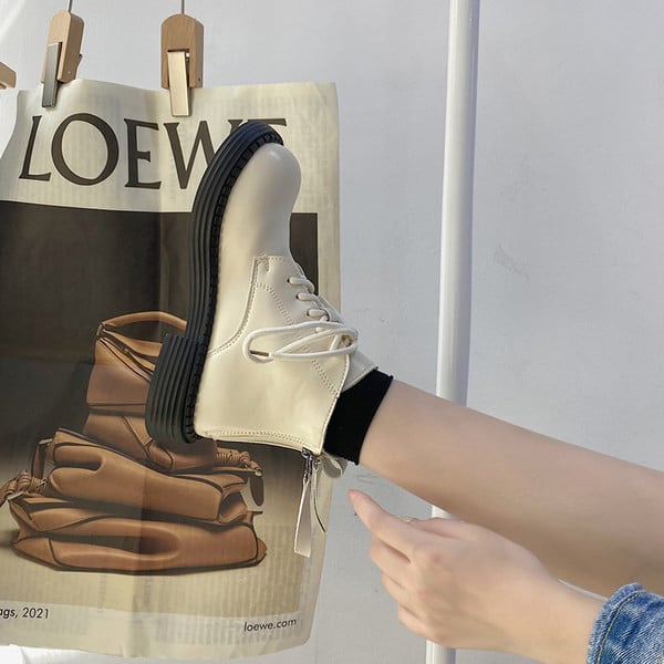 Ženske kožne cipele s vezicama i grubim potplatom