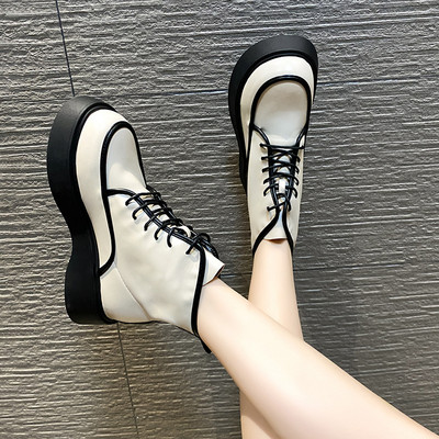 Öko-nahast vabaaja saapad paelte ja lameda tallaga