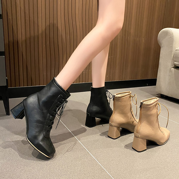 Naiste vabaaja saapad paeltega ja 6 cm kõrge kontsaga