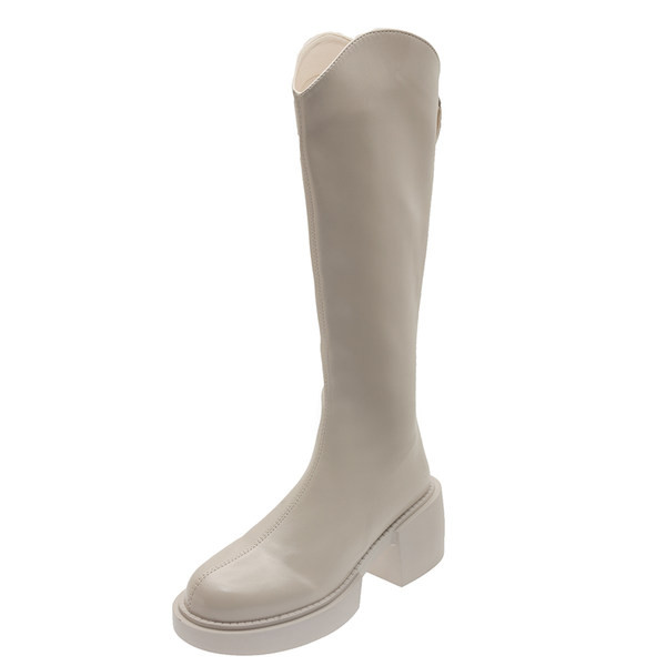 Női bőrcsizma cipzárral