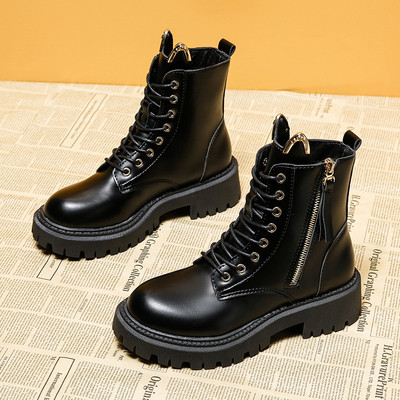 Naiste musta värvi paelte ja lukuga nahast saapad