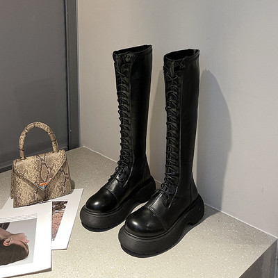 Nahast naiste paeltega saapad - kolme värvi